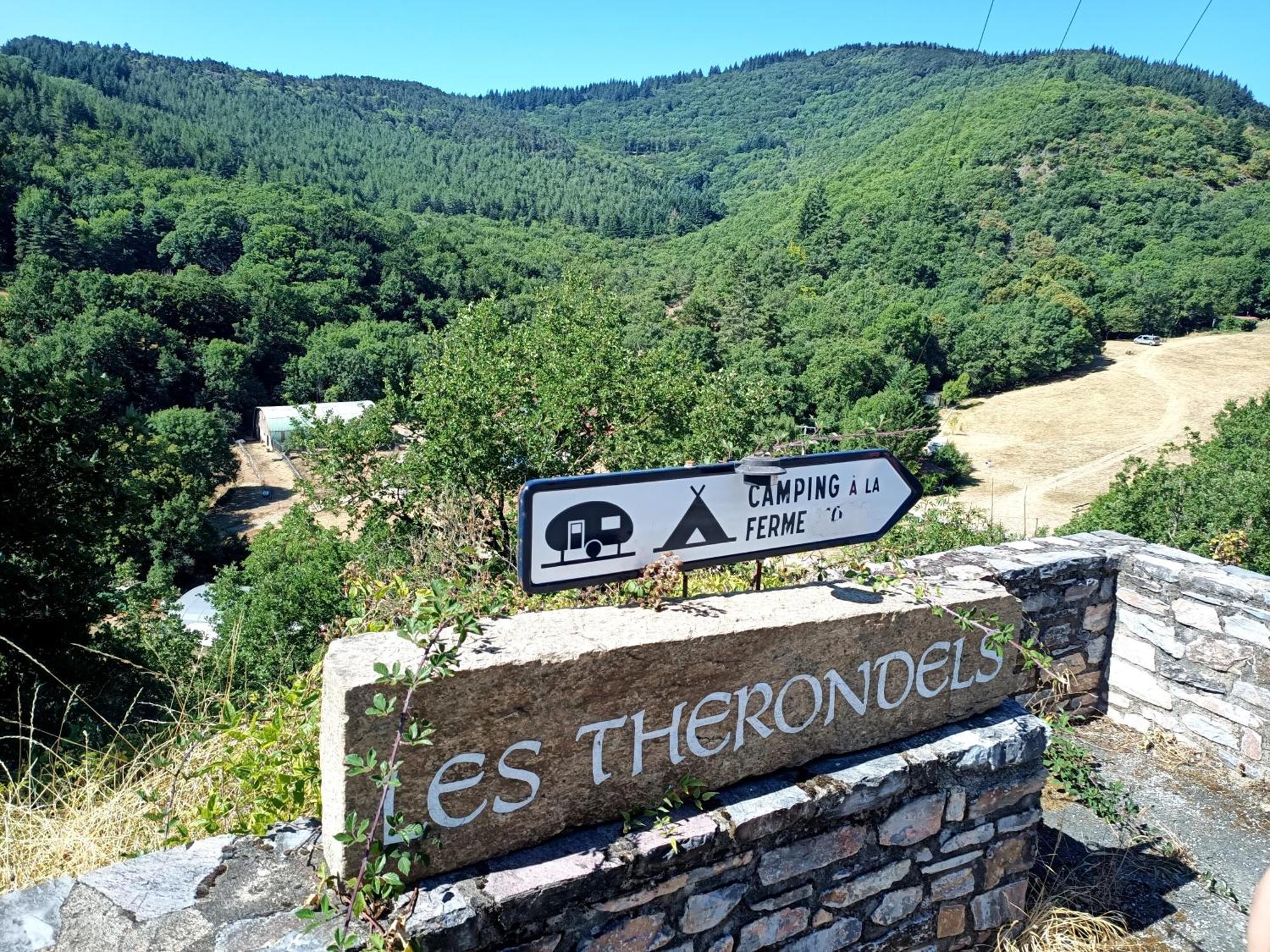 Ferme Les Therondels Saint-Pons-de-Thomieres Exterior photo